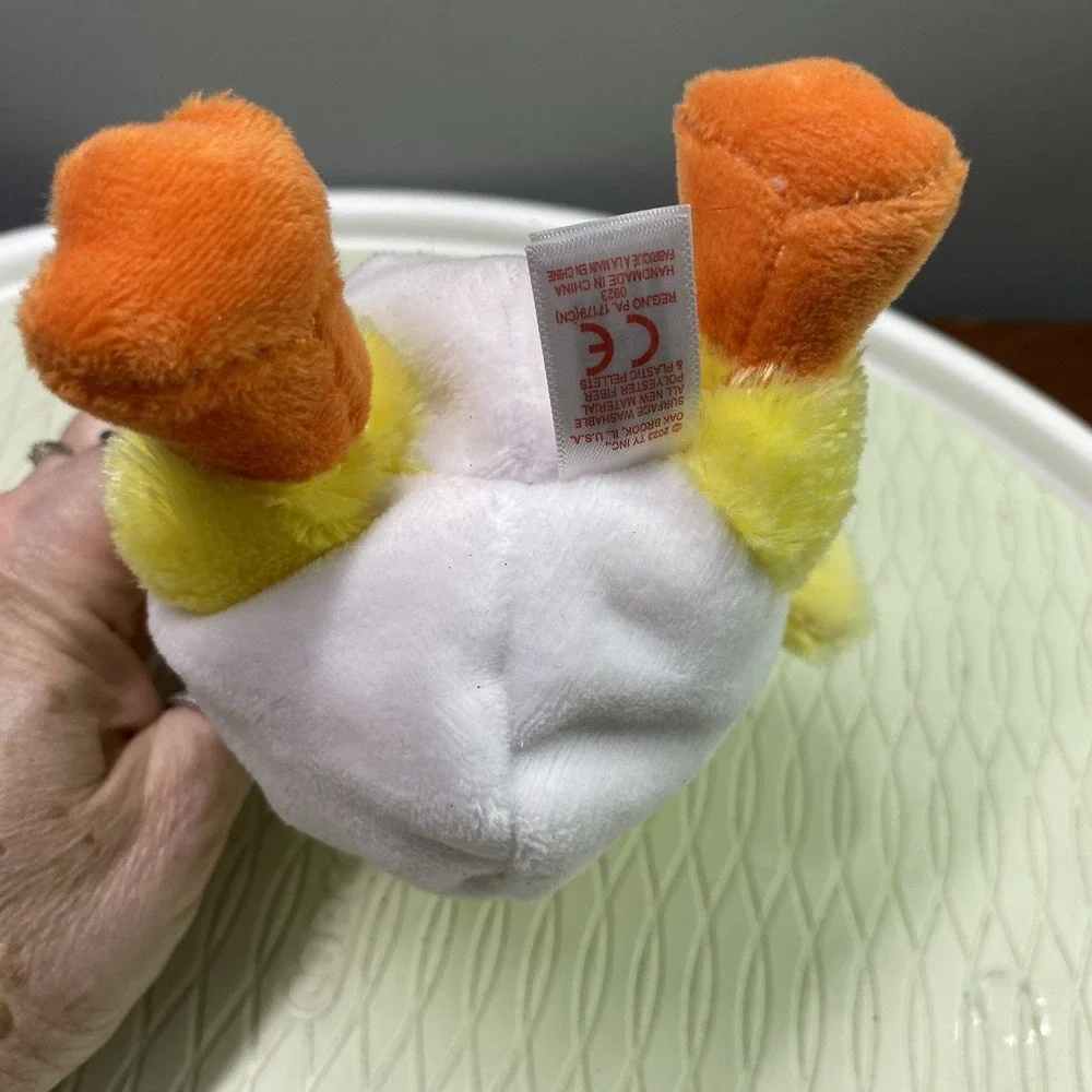 TY BEANIE BOO PEETIE THE YELLOW CHICK 15CM BRAND‎ NEW WITH TAGS EASTER BOOS